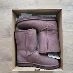 UGG Classic Short